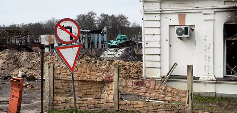 Partial or Full Foundation Collapse in Louisville, KY